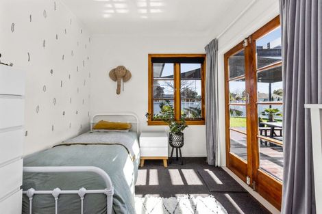 Photo of property in 709 Grove Road, Mayfair, Hastings, 4122