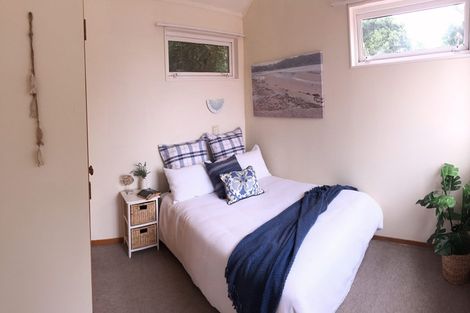 Photo of property in 13 Sunset Parade, Plimmerton, Porirua, 5026