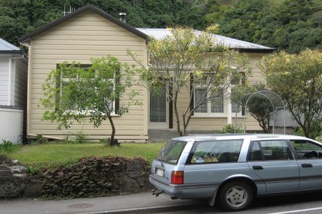 Photo of property in 143 Shakespeare Road, Bluff Hill, Napier, 4110