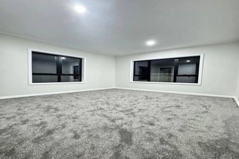 Photo of property in 78 Mcrobbie Road, Kingseat, Papakura, 2580