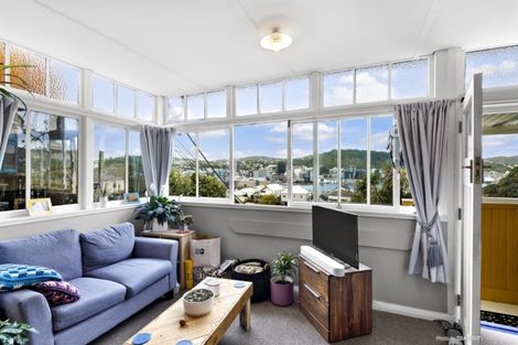 Photo of property in 7 Mcintyre Avenue, Mount Victoria, Wellington, 6011