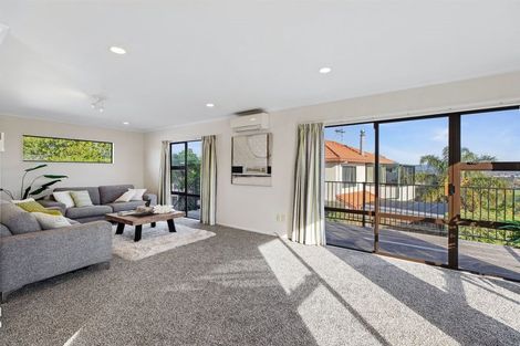 Photo of property in 19a Philomel Crest, Welcome Bay, Tauranga, 3112