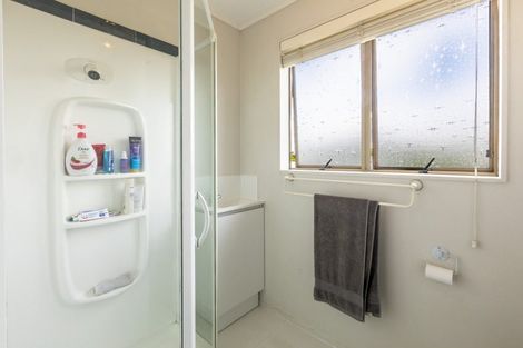 Photo of property in 5 Valerie Street, Clive, 4102