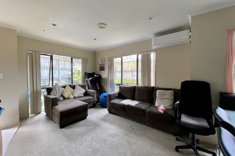 Photo of property in 17 Innisowen Place, Flat Bush, Auckland, 2019