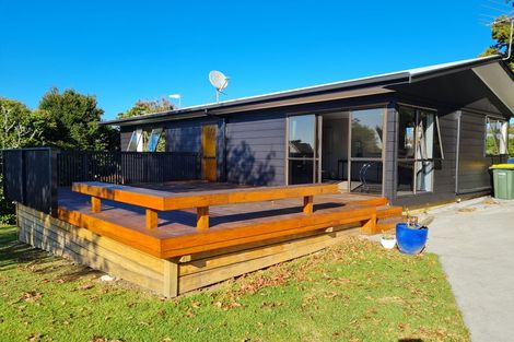 Photo of property in 4 Mabbett Lane, Waimauku, 0883