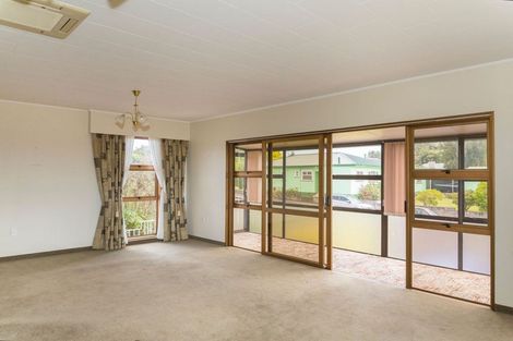 Photo of property in 2 Drummond Street, Dannevirke, 4930