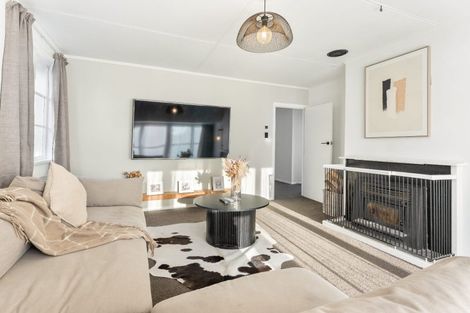 Photo of property in 21 Hadfield Crescent, College Estate, Whanganui, 4500