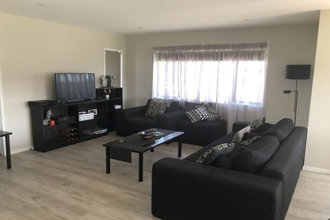 Photo of property in 7 Pae Moana Place, Stanmore Bay, Whangaparaoa, 0932