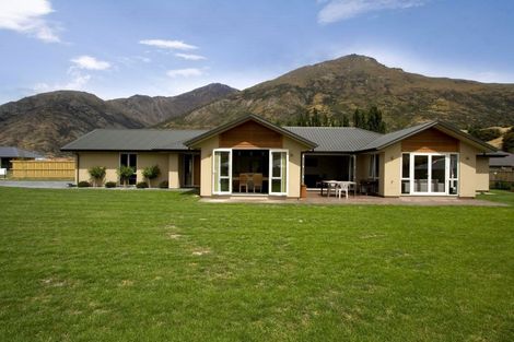 Photo of property in 47 Onslow Road, Lake Hayes, Queenstown, 9304
