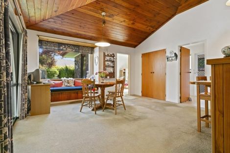 Photo of property in 164a Victoria Street, Cambridge, 3434