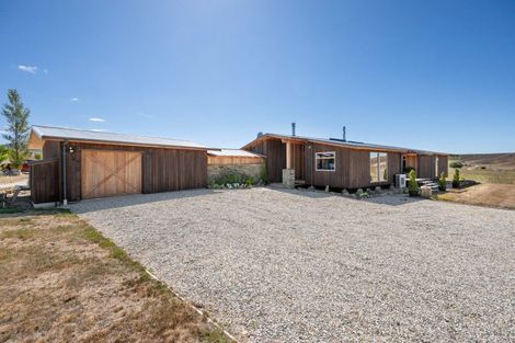 Photo of property in 163 Golden Road, Springvale, Alexandra, 9393