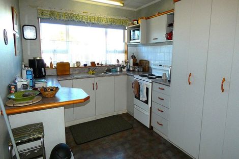 Photo of property in 106 Queen Street, Westport, 7825