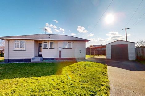 Photo of property in 33 Holland Crescent, Bulls, 4818