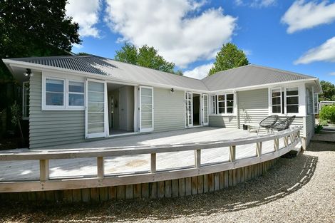 Photo of property in 25 Downer Street, Helensville, 0800