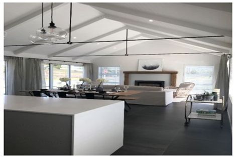 Photo of property in 5 Ti Tree Lane, Stanmore Bay, Whangaparaoa, 0932