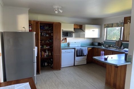 Photo of property in 197 Wade River Road, Wade Heads, Whangaparaoa, 0932