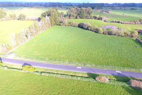 Photo of property in 221 Denbigh Road, Midhirst, Stratford, 4394