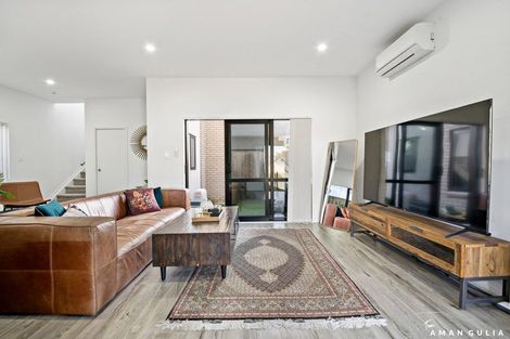 Photo of property in 15a Arney Road, Ranui, Auckland, 0612