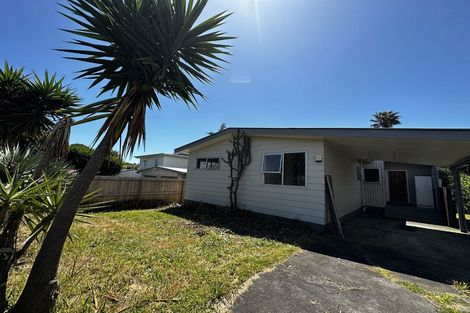 Photo of property in 4 Yearsley Place, Manurewa, Auckland, 2102