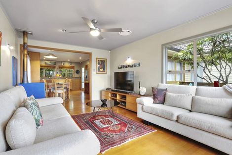 Photo of property in 112c Woodglen Road, Glen Eden, Auckland, 0602