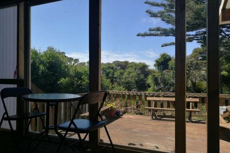 Photo of property in 2/19 Stanley Road, Glenfield, Auckland, 0629