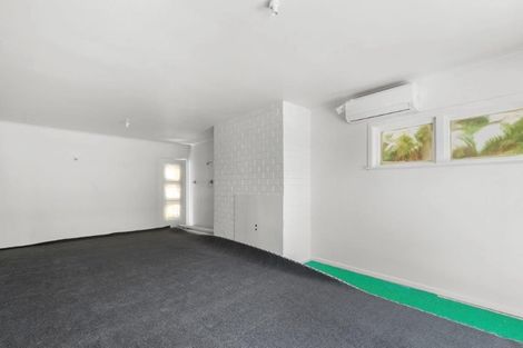 Photo of property in 118 Koutu Road, Kawaha Point, Rotorua, 3010