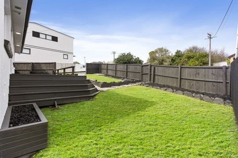 Photo of property in 6 James Laurie Street, Henderson, Auckland, 0612