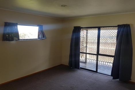 Photo of property in 63 Templeton Place, Clendon Park, Auckland, 2103