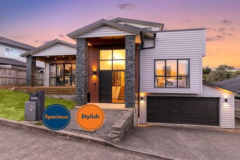 Photo of property in 11 Taraire Place, Orewa, 0931