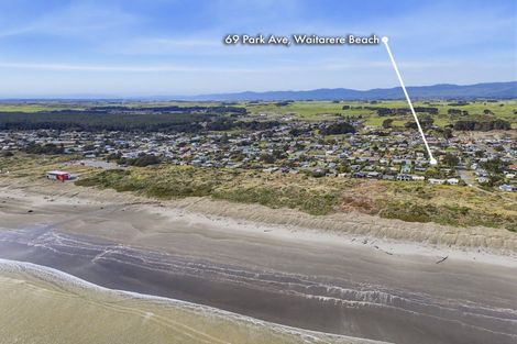 Photo of property in 69 Park Avenue, Waitarere Beach, Levin, 5510