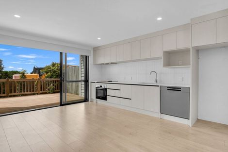 Photo of property in 7c Kotahi Road, Mount Wellington, Auckland, 1062