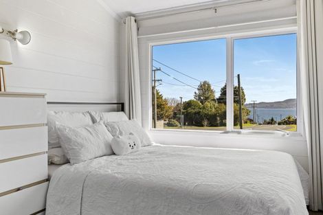 Photo of property in 32 Shepherd Road, Waipahihi, Taupo, 3330