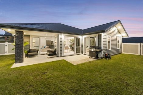 Photo of property in 2 Frankfield Road, Pokeno, 2402