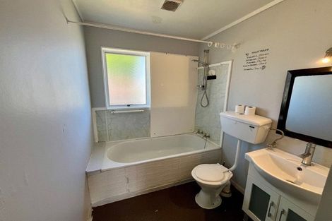 Photo of property in 1/11 Ciprian Place, Henderson, Auckland, 0612