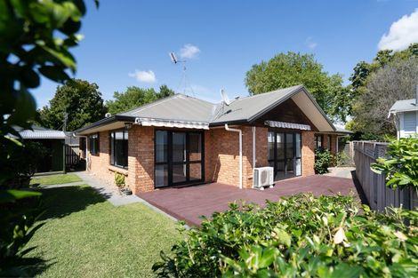 Photo of property in 77 Hall Street, Cambridge, 3434