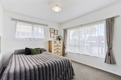 Photo of property in 2 Ebert Place, Rangiora, 7400