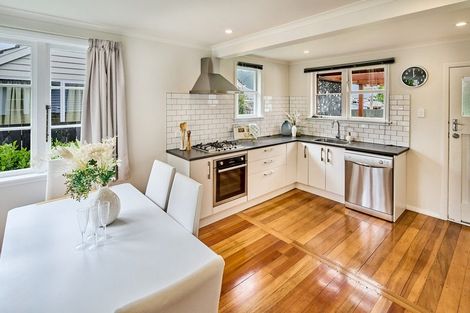 Photo of property in 36 Chapman Crescent, Naenae, Lower Hutt, 5011