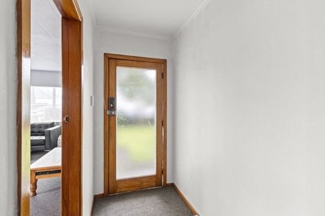Photo of property in 74 Gover Street, New Plymouth, 4310