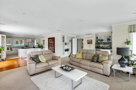 Photo of property in 18a Willis Street, Torbay, Auckland, 0630