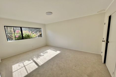 Photo of property in 31 John Downs Drive, Browns Bay, Auckland, 0630