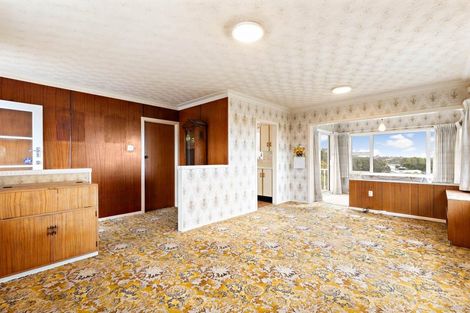 Photo of property in 31 Sunrise Avenue, Murrays Bay, Auckland, 0630