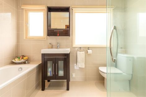 Photo of property in 198 Mount Pleasant Road, Mount Pleasant, Christchurch, 8081