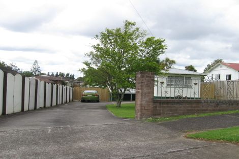 Photo of property in 15 Pah Road, Papatoetoe, Auckland, 2025