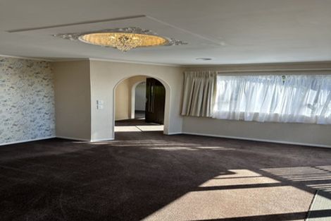 Photo of property in 65 Belt Road, New Plymouth, 4310