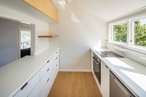 Photo of property in 16 Witham Street, Island Bay, Wellington, 6023