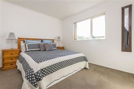 Photo of property in 32 Pukatea Avenue, Albany, Auckland, 0632