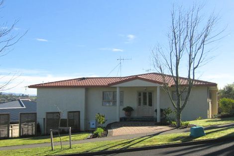 Photo of property in 16 Greenfield Drive, Western Heights, Hamilton, 3200