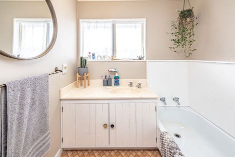 Photo of property in 4 Hereford Street, Springvale, Whanganui, 4501