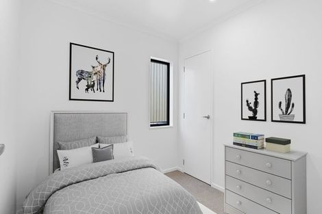 Photo of property in 5 Nga Pona Toru Road, Flat Bush, Auckland, 2019