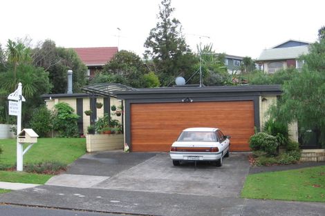 Photo of property in 31 Maxwelton Drive, Mairangi Bay, Auckland, 0630